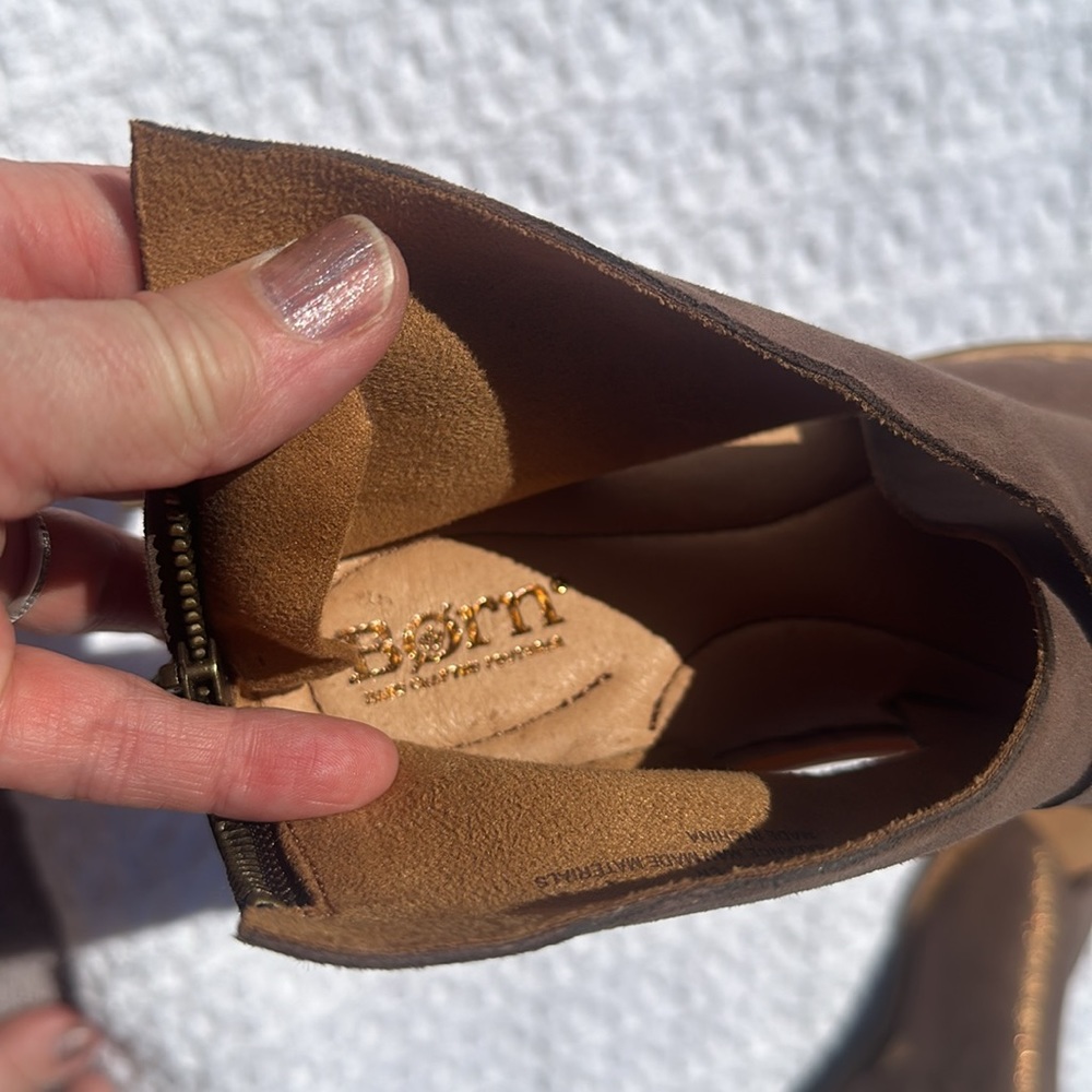 Born wrapped sandal taupe gold shimmer NEW - Picture 8 of 14